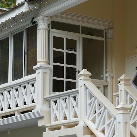 Bascombe Apartments Кингстаун Екстериор снимка