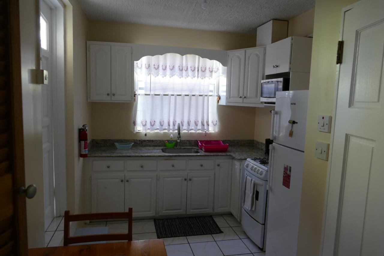 Bascombe Apartments Кингстаун Екстериор снимка